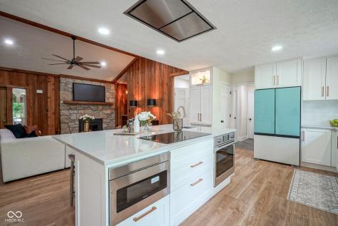 150 Governors Lane Zionsville IN 46077
