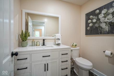 150 Governors Lane Zionsville IN 46077