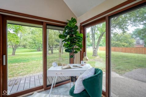 150 Governors Lane Zionsville IN 46077