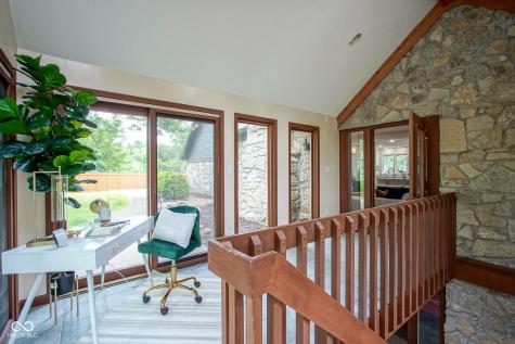 150 Governors Lane Zionsville IN 46077