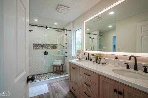 150 Governors Lane Zionsville IN 46077