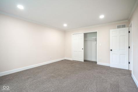 150 Governors Lane Zionsville IN 46077