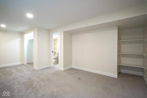 150 Governors Lane Zionsville IN 46077