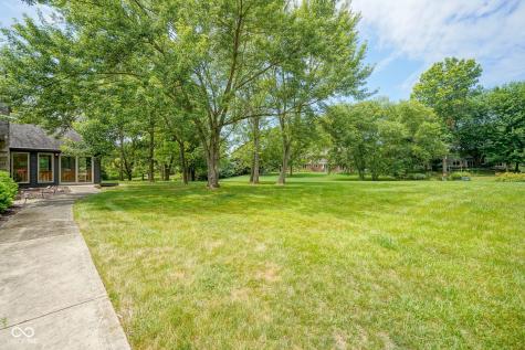 150 Governors Lane Zionsville IN 46077