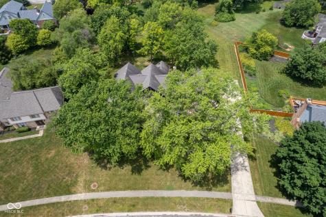 150 Governors Lane Zionsville IN 46077