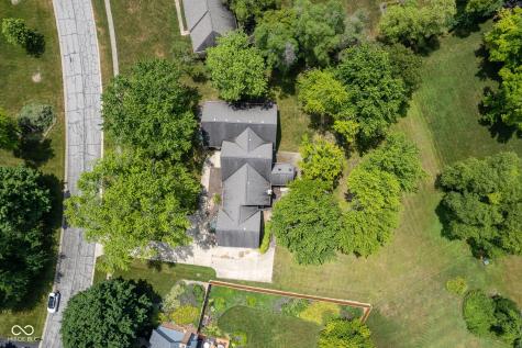 150 Governors Lane Zionsville IN 46077
