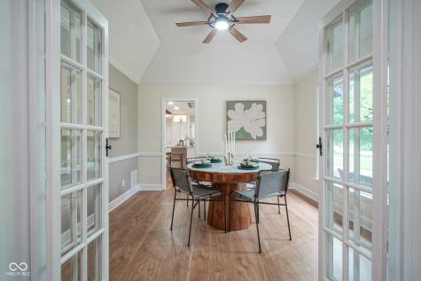 150 Governors Lane Zionsville IN 46077