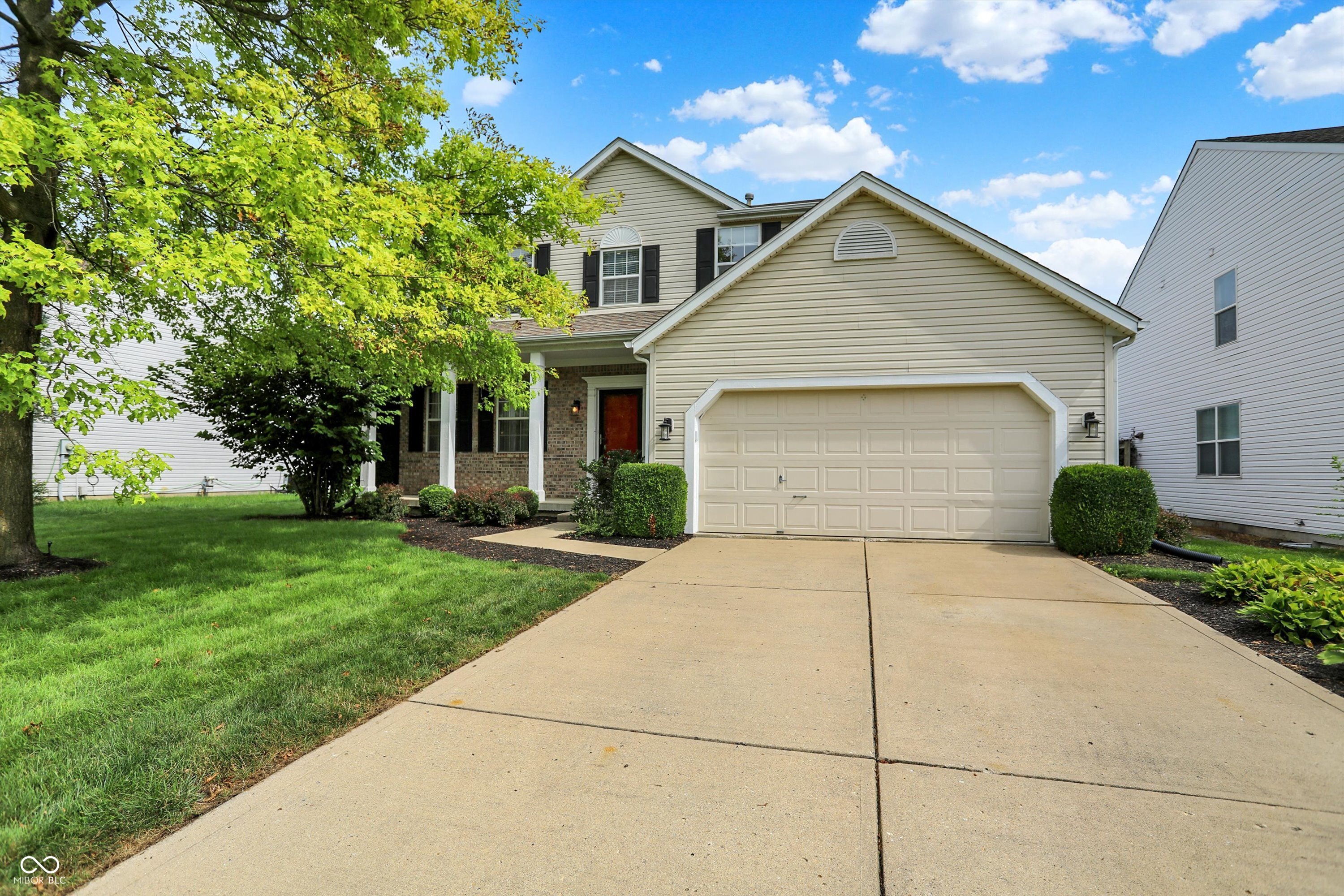 6274 Saddletree Drive Zionsville IN 46077
