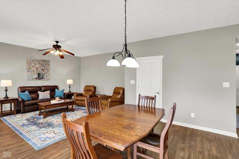 6274 Saddletree Drive Zionsville IN 46077
