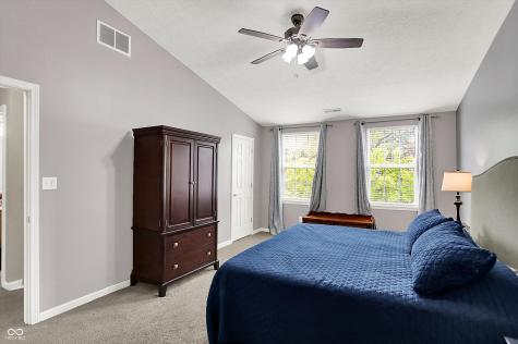 6274 Saddletree Drive Zionsville IN 46077