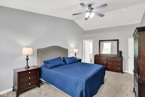 6274 Saddletree Drive Zionsville IN 46077