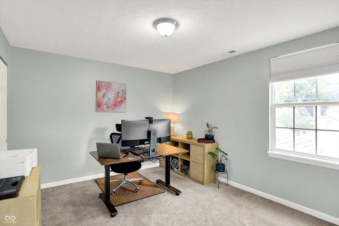 6274 Saddletree Drive Zionsville IN 46077