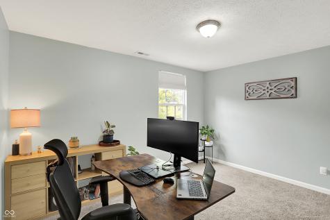 6274 Saddletree Drive Zionsville IN 46077