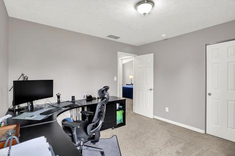 6274 Saddletree Drive Zionsville IN 46077