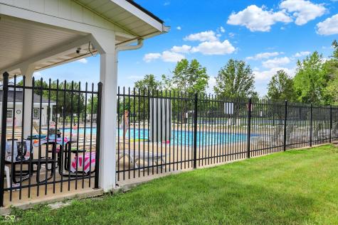 6274 Saddletree Drive Zionsville IN 46077