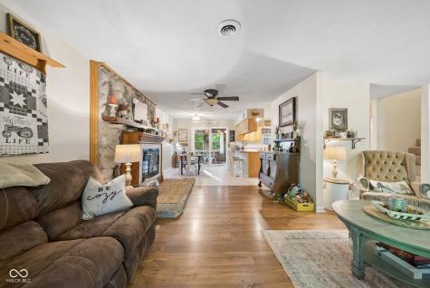 6834 N Pr 70 W Brazil IN 47834