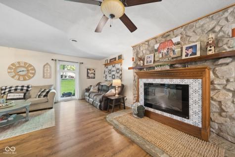 6834 N Pr 70 W Brazil IN 47834