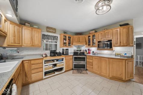 6834 N Pr 70 W Brazil IN 47834