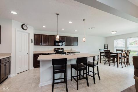 985 Farmington Trail Brownsburg IN 46112