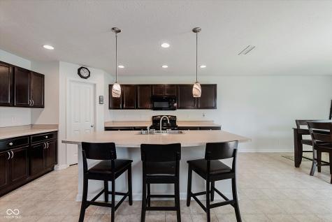 985 Farmington Trail Brownsburg IN 46112