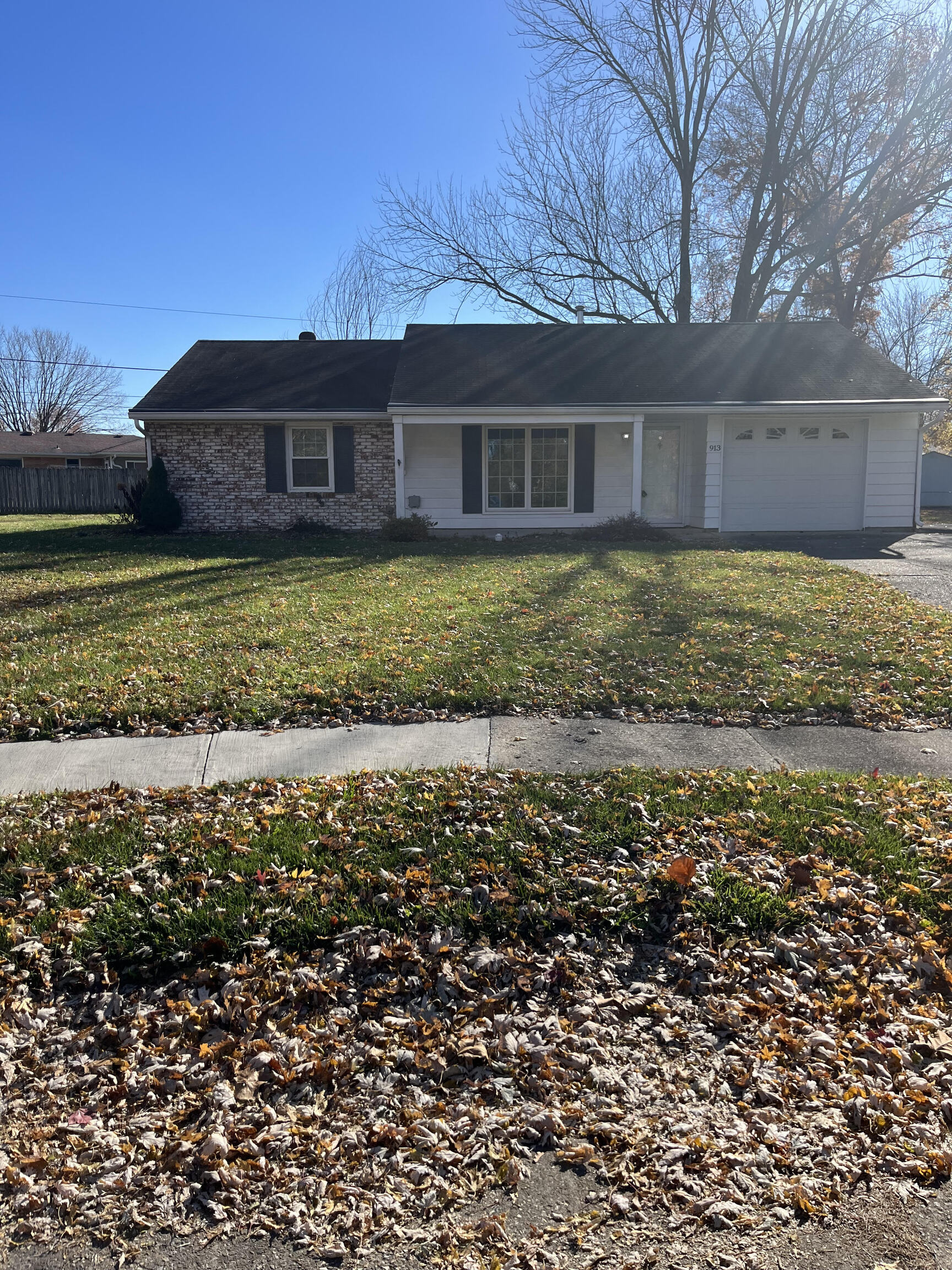 913 Beaufain Court Indianapolis IN 46217