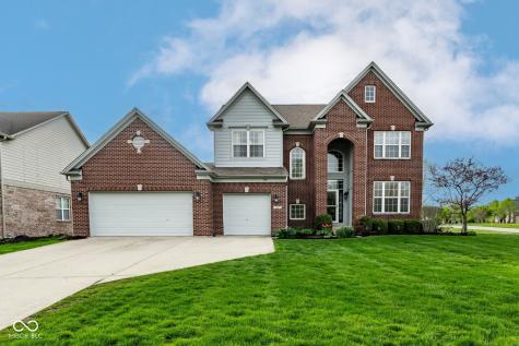 6821 Woodhaven Place Zionsville IN 46077