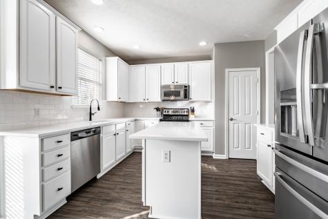 6821 Woodhaven Place Zionsville IN 46077
