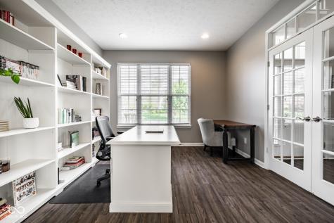 6821 Woodhaven Place Zionsville IN 46077