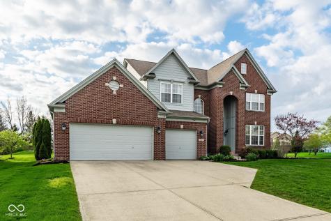 6821 Woodhaven Place Zionsville IN 46077