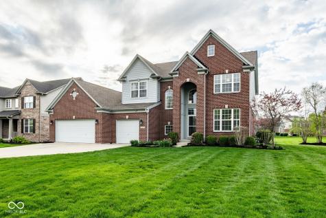 6821 Woodhaven Place Zionsville IN 46077