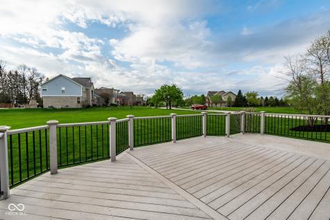 6821 Woodhaven Place Zionsville IN 46077