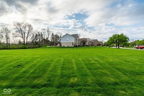 6821 Woodhaven Place Zionsville IN 46077