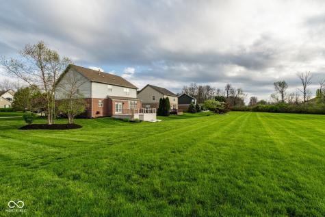 6821 Woodhaven Place Zionsville IN 46077