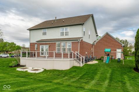 6821 Woodhaven Place Zionsville IN 46077
