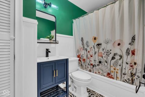 6825 S Ford Road Zionsville IN 46077