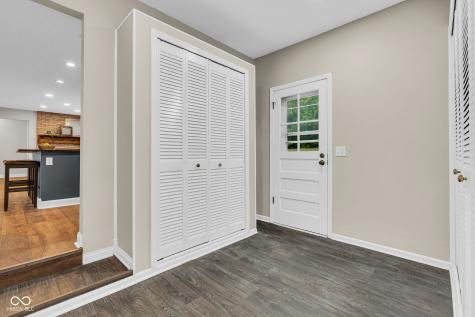 6825 S Ford Road Zionsville IN 46077