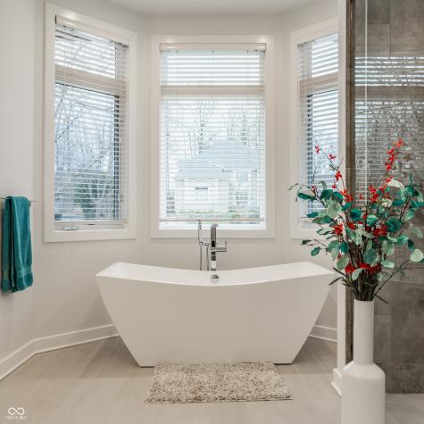 4548 Chase Oak Court Zionsville IN 46077