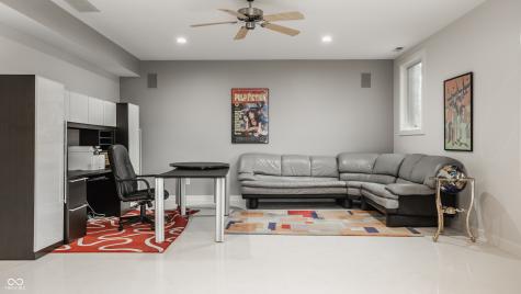 4548 Chase Oak Court Zionsville IN 46077