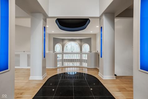 4548 Chase Oak Court Zionsville IN 46077