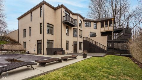 4548 Chase Oak Court Zionsville IN 46077