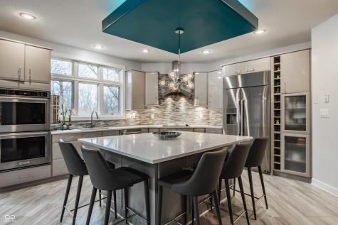 4548 Chase Oak Court Zionsville IN 46077