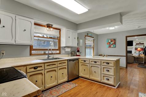 1123 Woodbridge Lane Indianapolis IN 46260