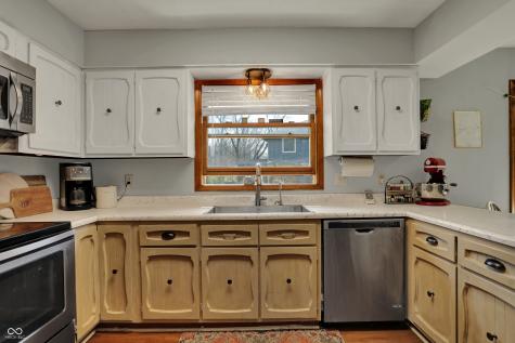 1123 Woodbridge Lane Indianapolis IN 46260
