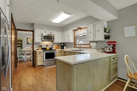 1123 Woodbridge Lane Indianapolis IN 46260