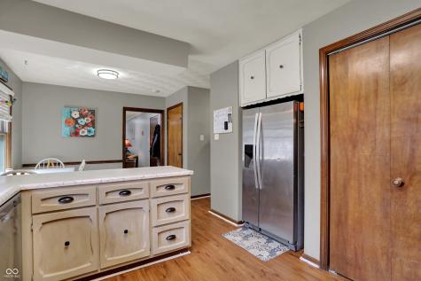 1123 Woodbridge Lane Indianapolis IN 46260