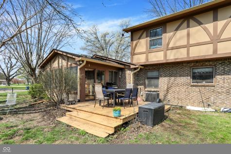 1123 Woodbridge Lane Indianapolis IN 46260