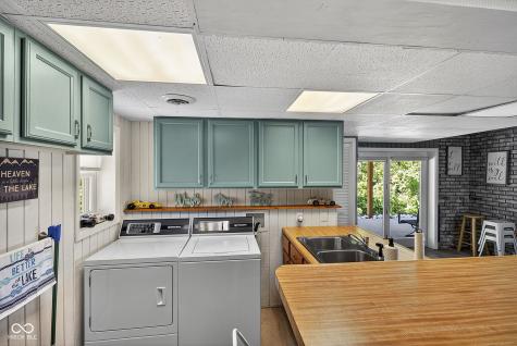 1068 S Turnbow Drive Rockville IN 47872