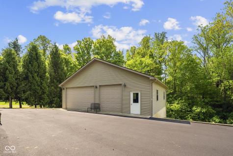 1068 S Turnbow Drive Rockville IN 47872