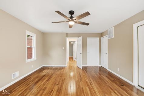 749 W Edgewood Avenue Indianapolis IN 46217