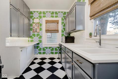 739 Campbell Avenue Indianapolis IN 46219